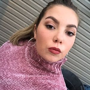 Meet your Posher, Reese